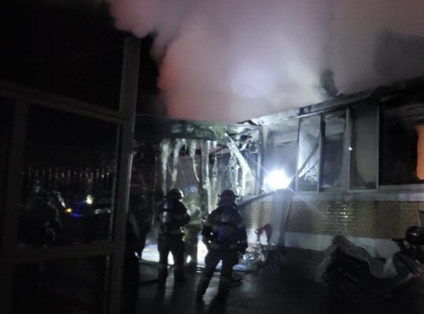 불나자 아내 먼저 대피시킨 80대, 집안서 숨진 채 발견