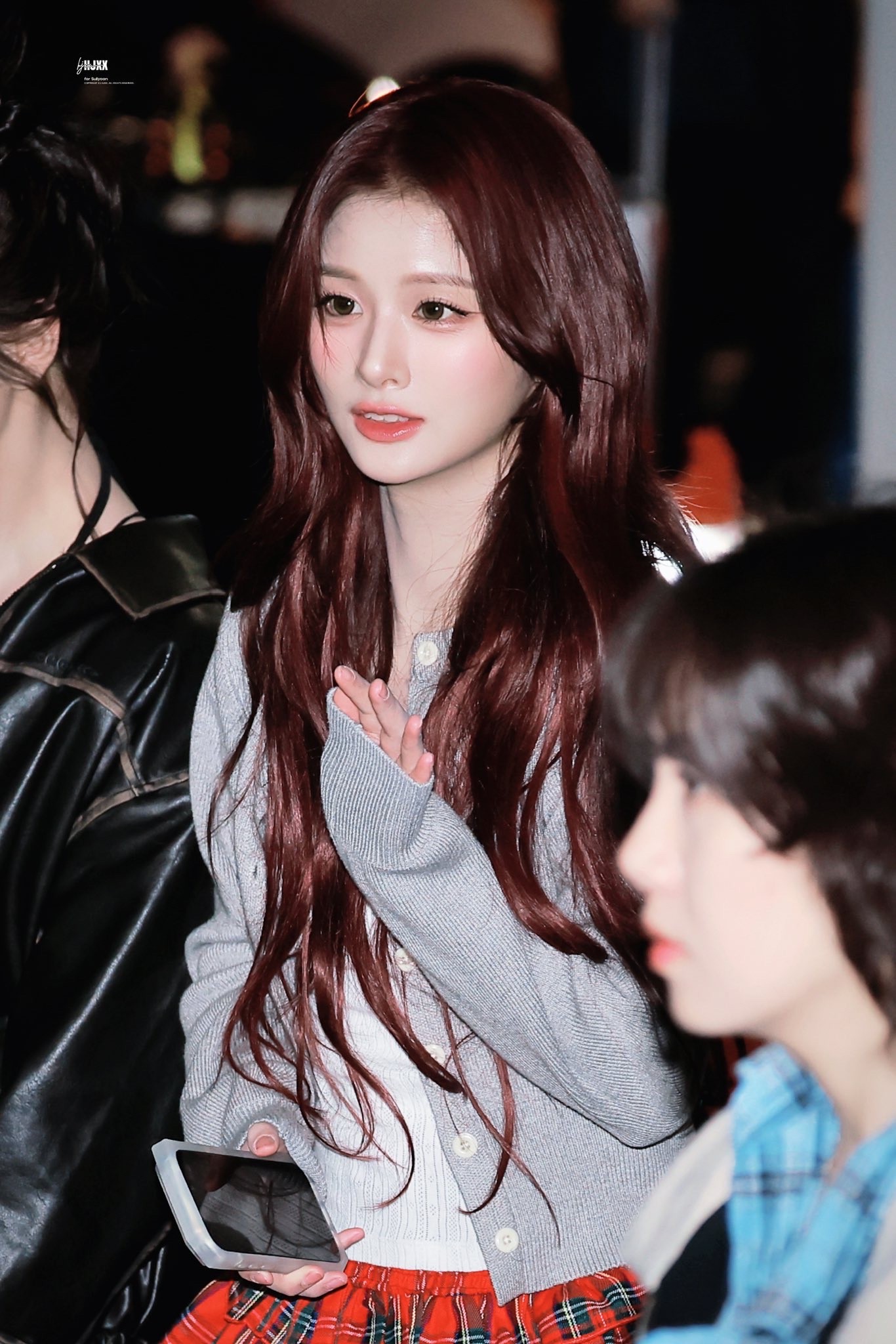 설윤 왜케 이쁘냐..