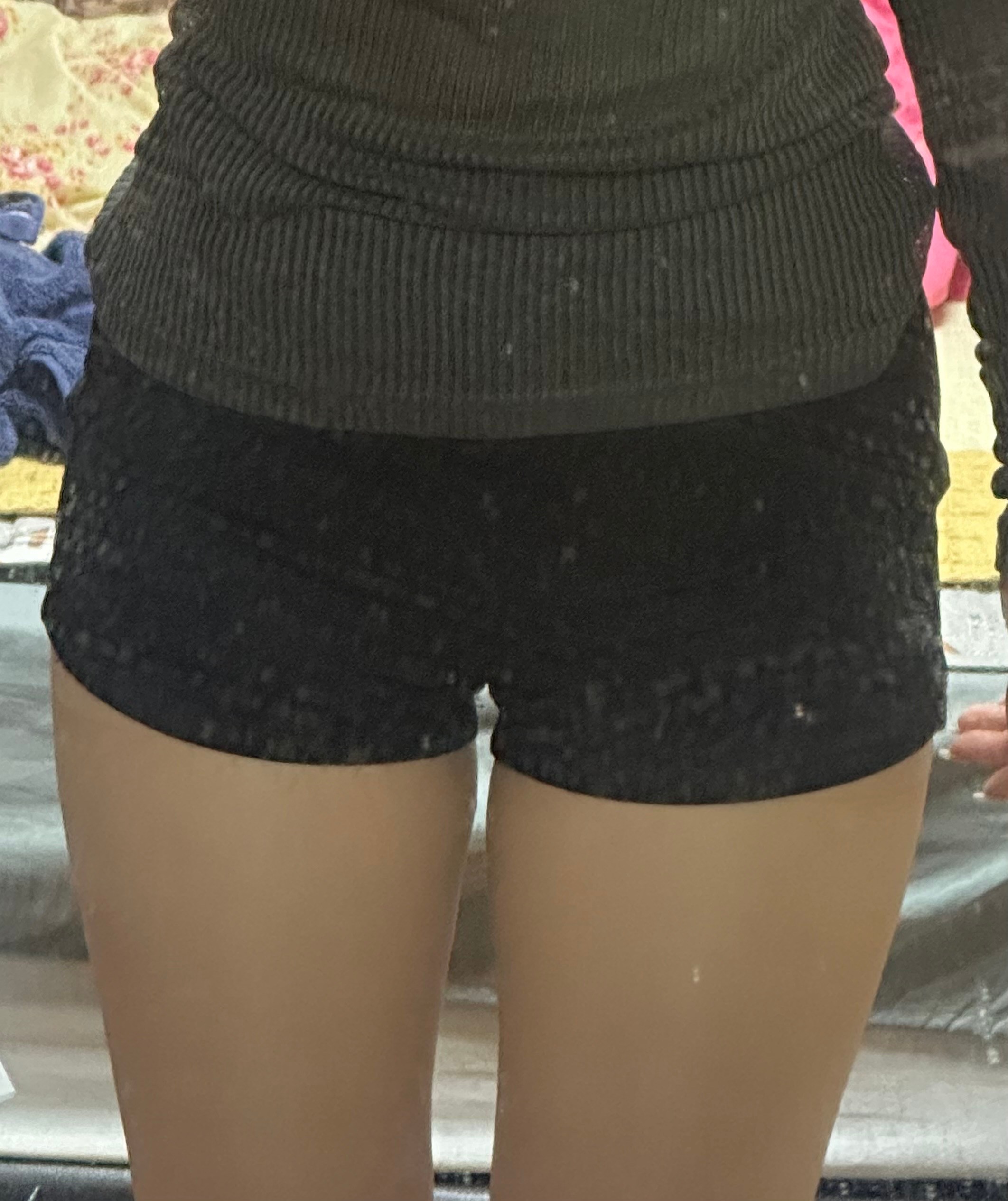 나 하비인데 이 바지 너무 부담스럽나ㅜㅜ