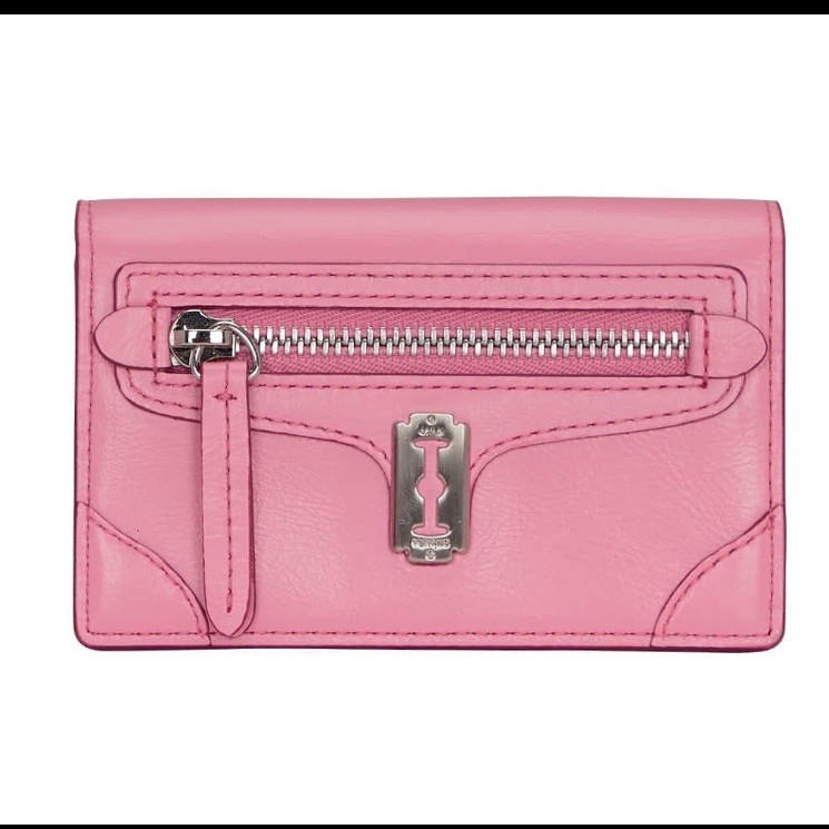 지갑 색 골라주라!!!